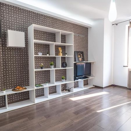 Cozy & Spacious Flat Near Victoriei Square Bucareste Exterior foto