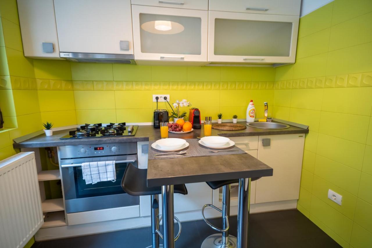 Cozy & Spacious Flat Near Victoriei Square Bucareste Exterior foto