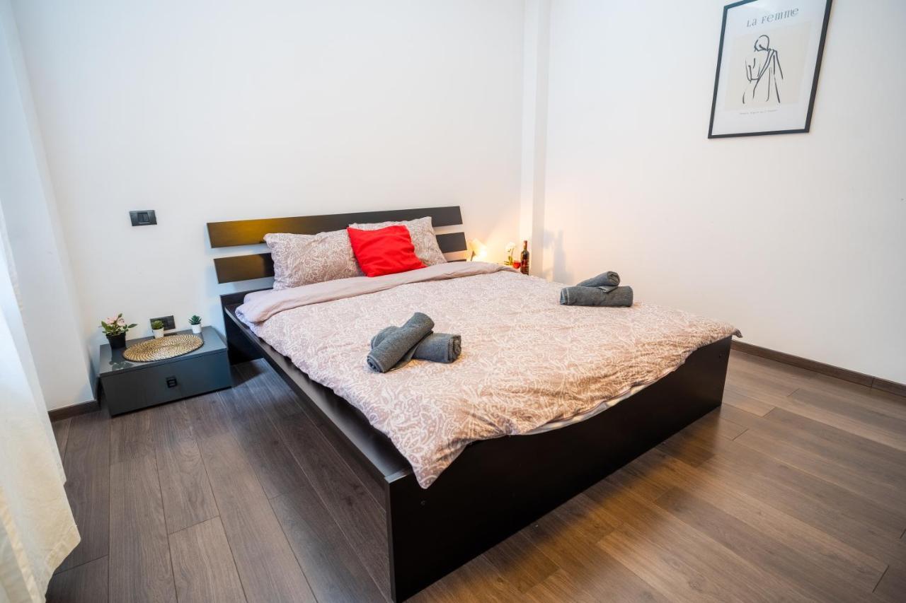 Cozy & Spacious Flat Near Victoriei Square Bucareste Exterior foto