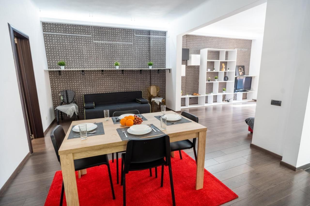 Cozy & Spacious Flat Near Victoriei Square Bucareste Exterior foto
